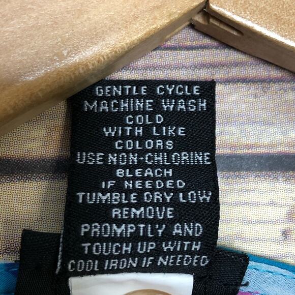 🌷5 for $25 Torrid Floral Chiffon Button Down Top - Picture 6 of 8